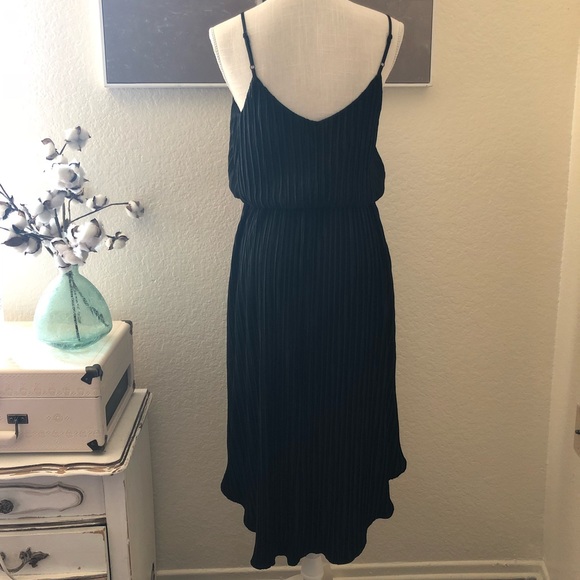 SOLD🦋 3 for $30🦋Rules of etiquette pleated dress - Picture 3 of 7